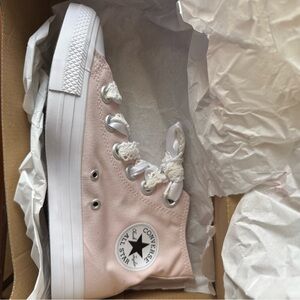 Lace Toe Pink Converse